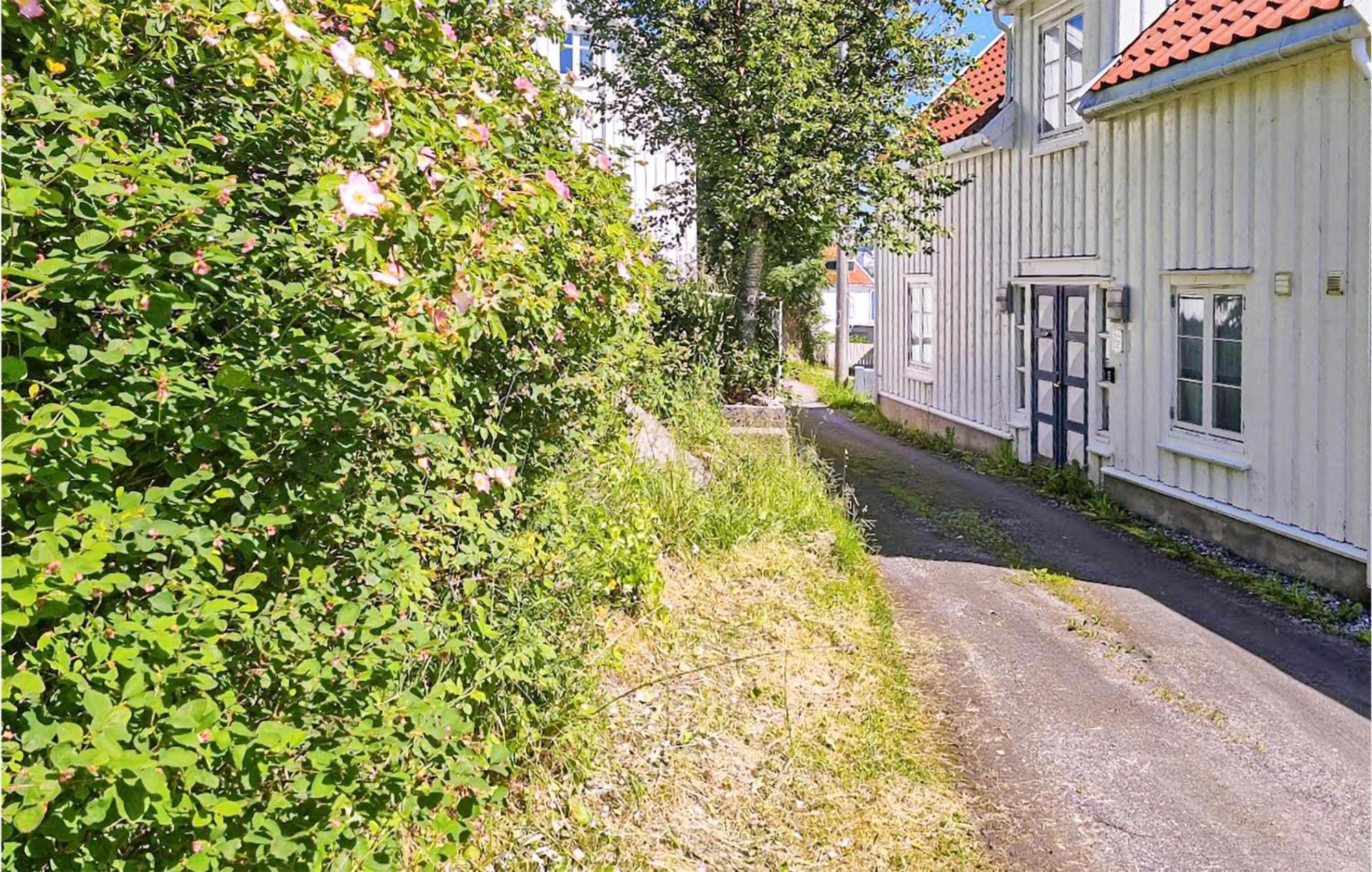 Awesome Home In Kristiansund With House Sea View Exterior foto